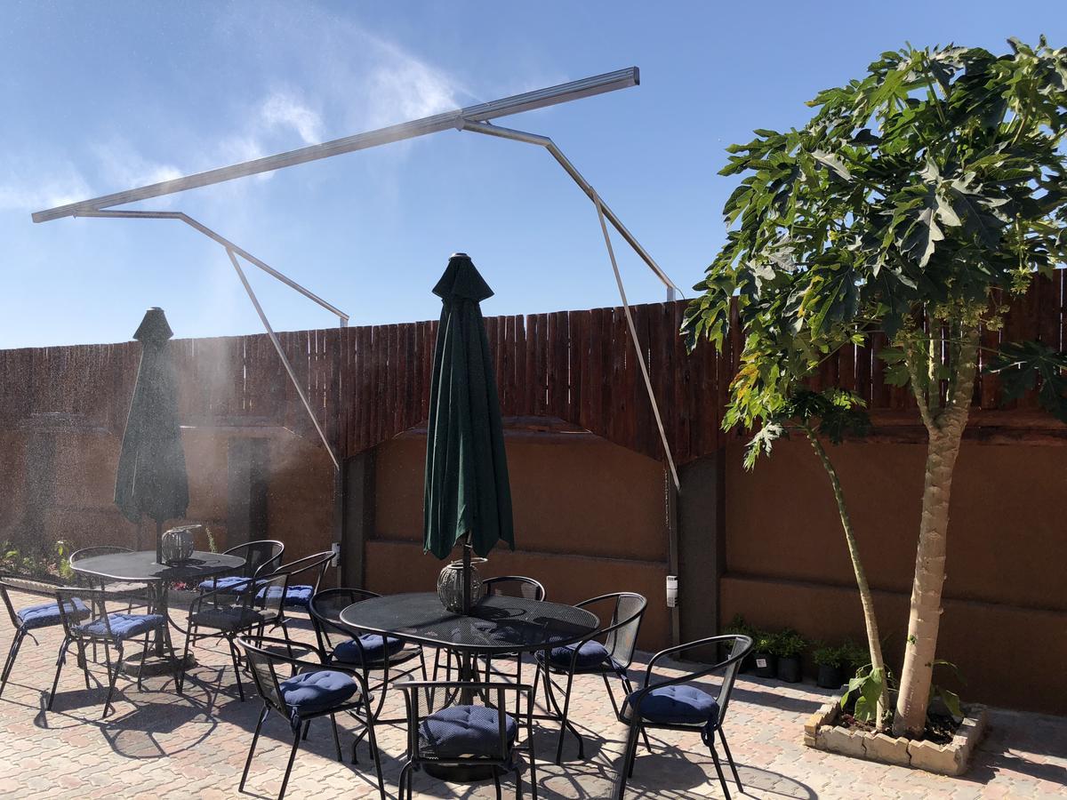 City Lodge Etosha Omuthiya Екстериор снимка