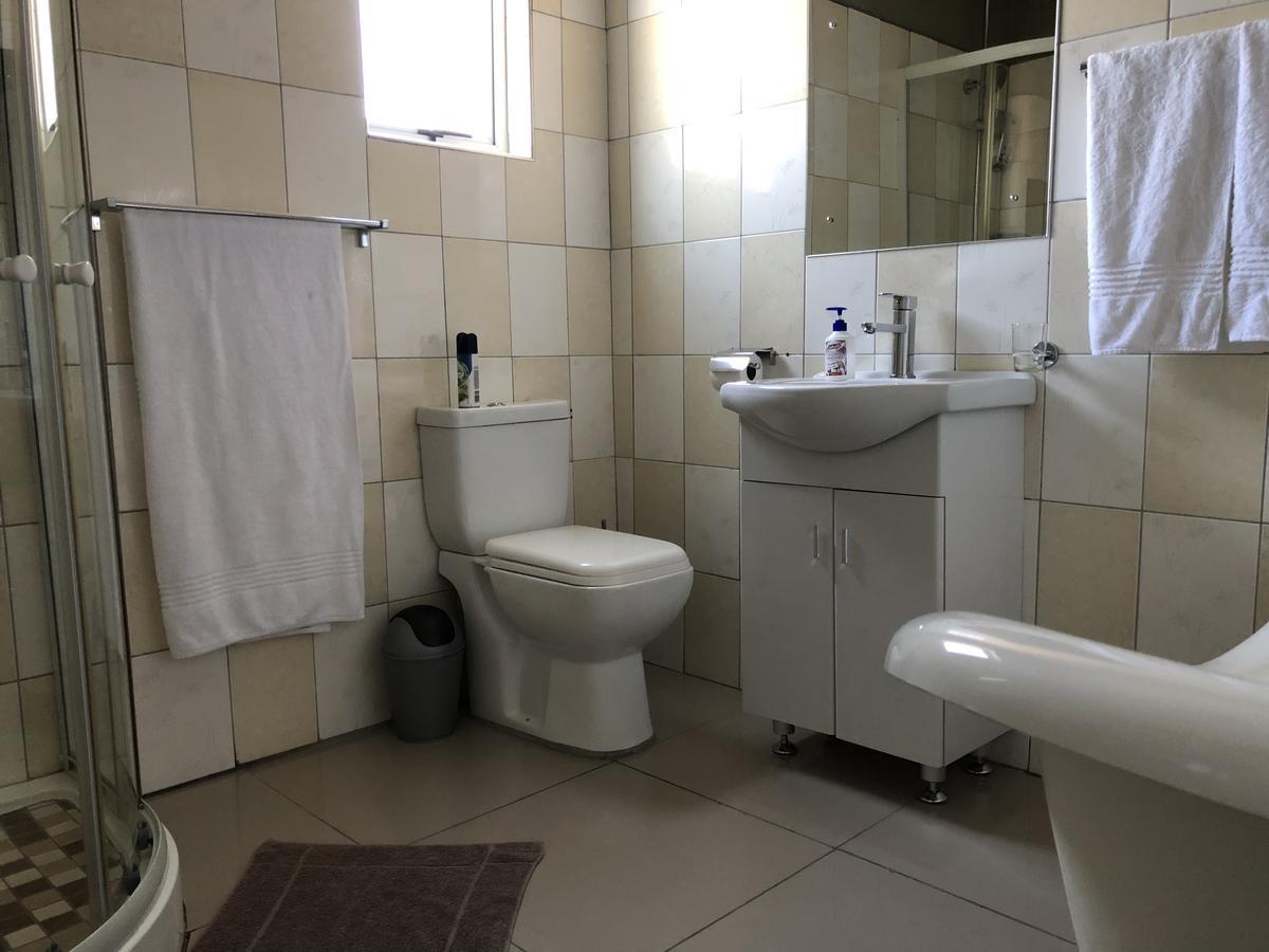 City Lodge Etosha Omuthiya Екстериор снимка