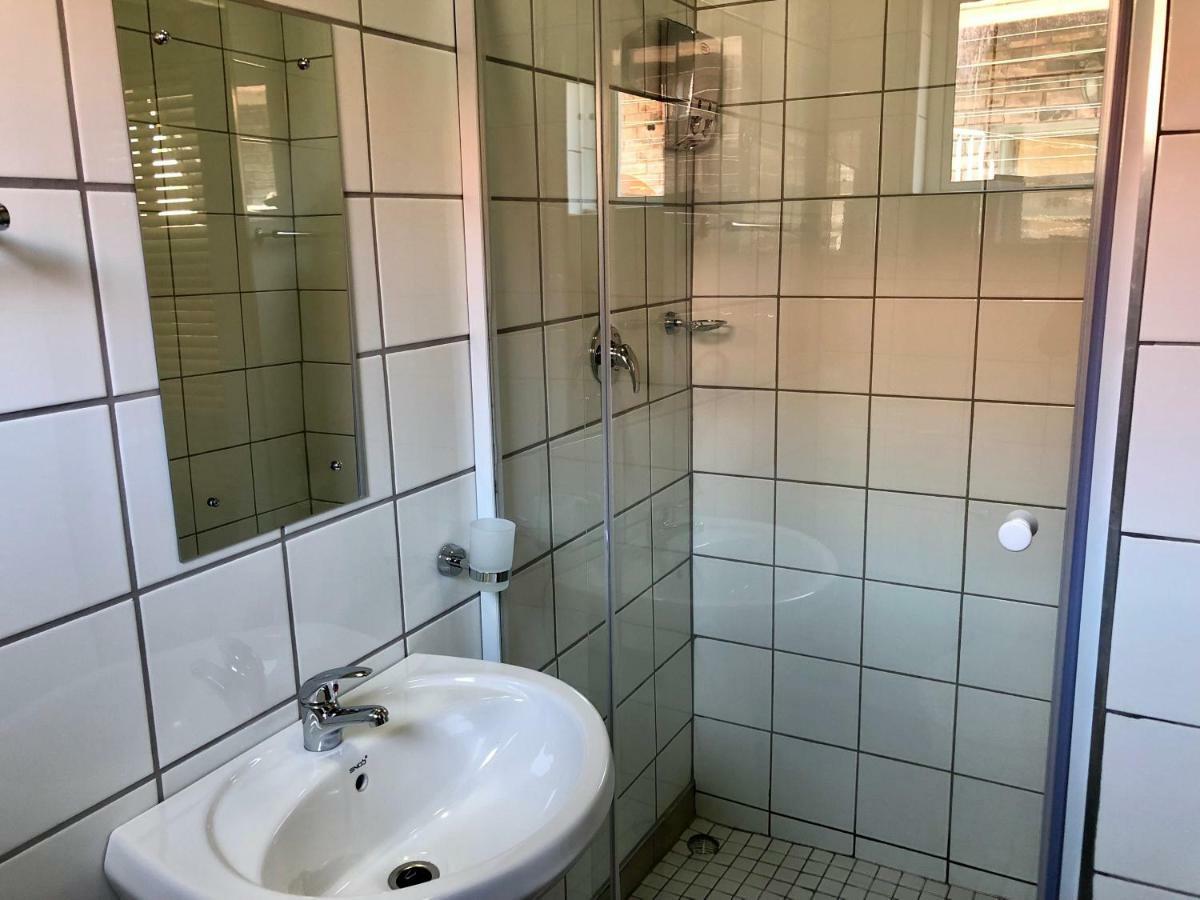 City Lodge Etosha Omuthiya Екстериор снимка